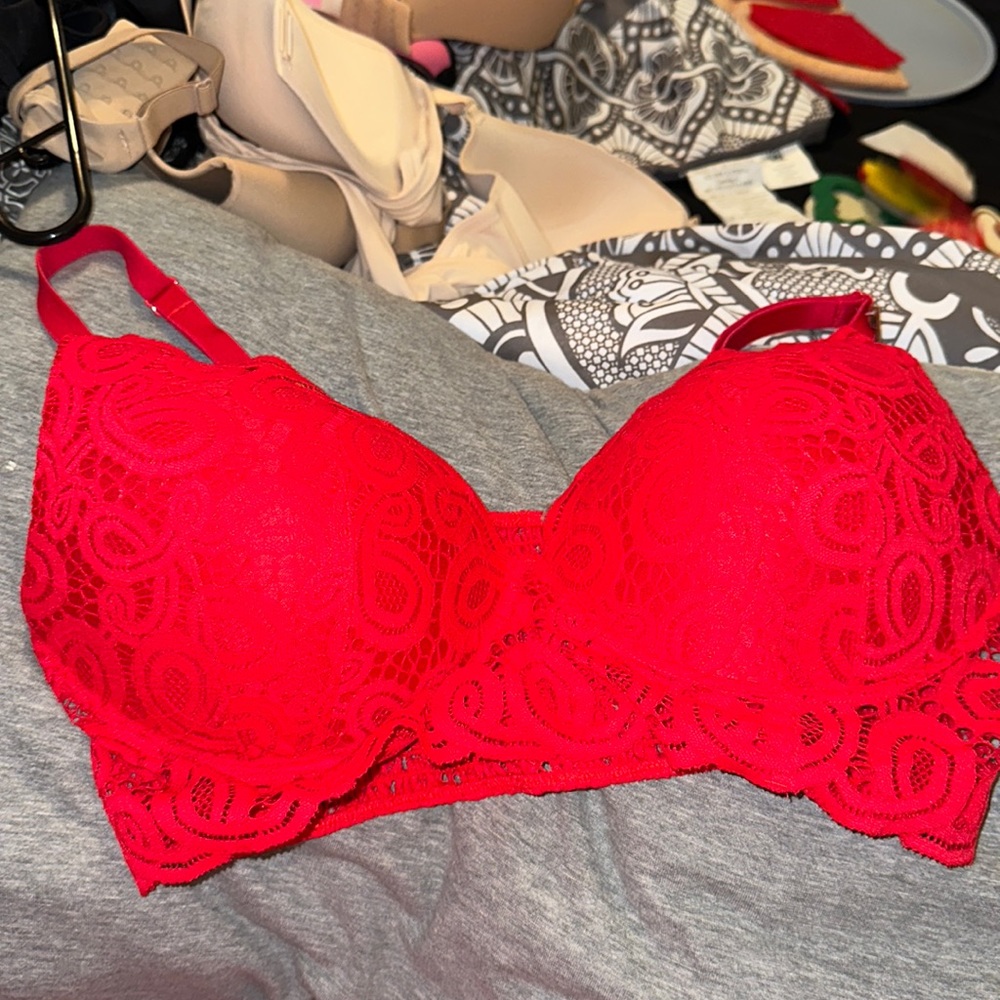 NWT PINK red pull over lace bra with padding and push up